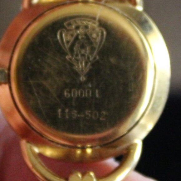 Womens Gucci Watch 6000L Great shape! - Picture 11 of 14
